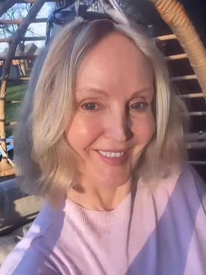 Amanda, 66