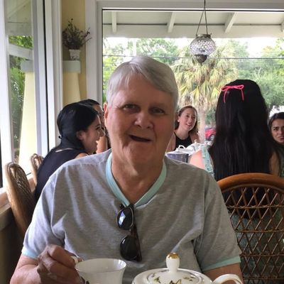 Pat, 77