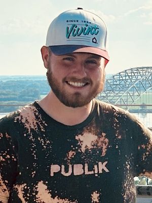 Robert, 26