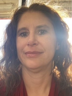Jessica, 44