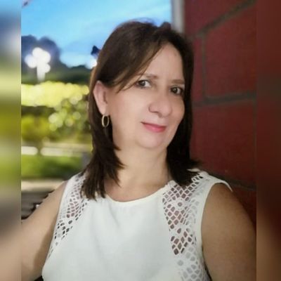 Luz Angela, 57