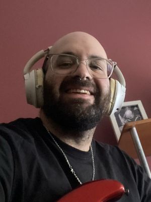 Federico, 35