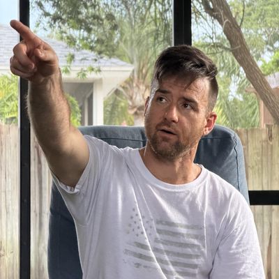 Justen, 35