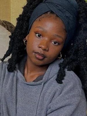 Daisy, 24