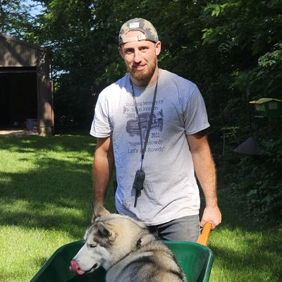 Cale, 25