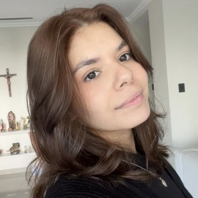 Nycole, 18