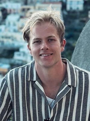 Luke, 29