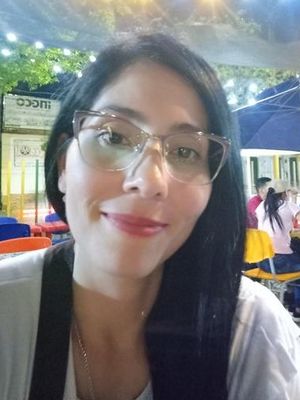 Paola, 37