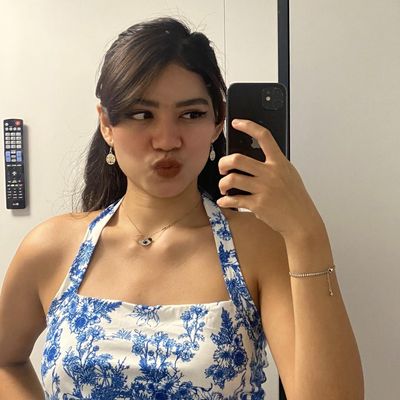 Natasya, 25