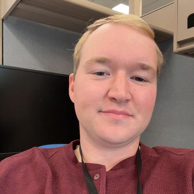 John, 27