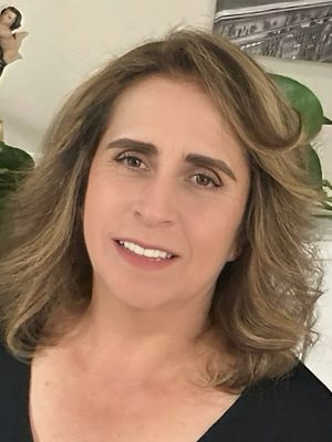 Mariela, 57