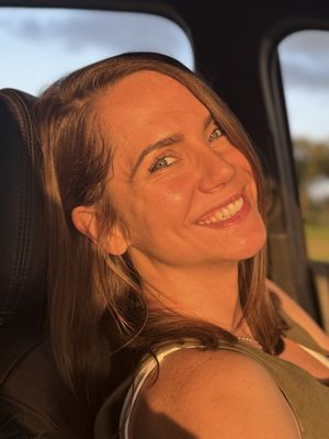 Nikolina, 34