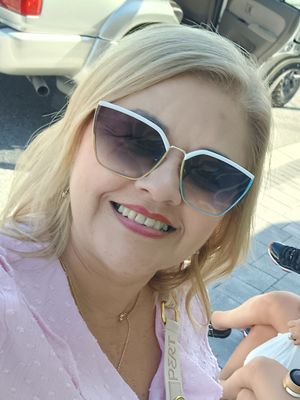 Adriana, 56