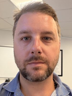 Alex, 36