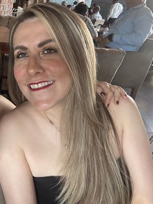 Daniela, 50