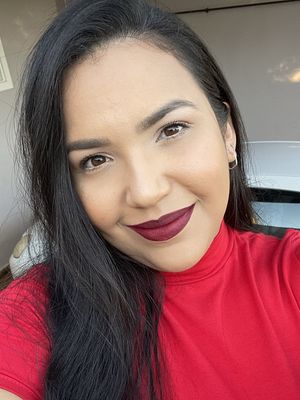 Lili, 35