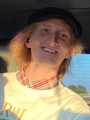 Heinrich, 23
