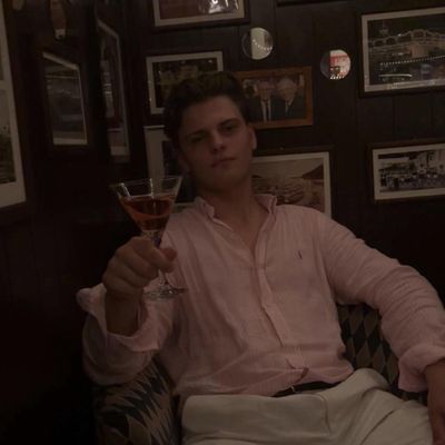 Max, 18
