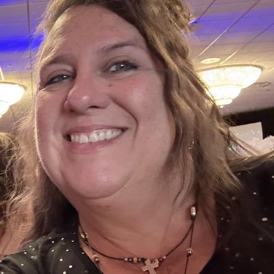 Amanda, 53