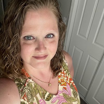 Christine, 38