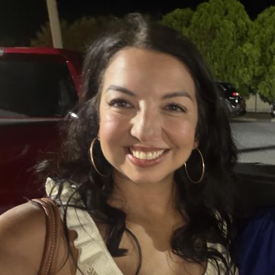 Maribel, 50