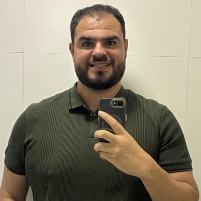 Marcio, 33