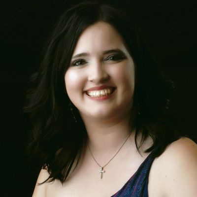 Sarah, 28