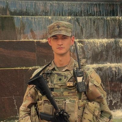 Collin, 24