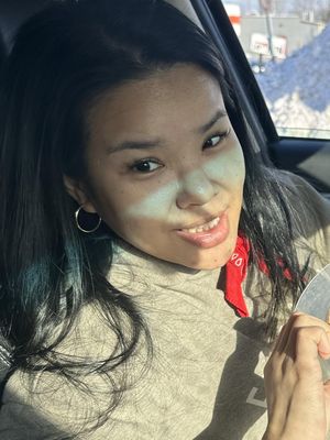 Nina, 32