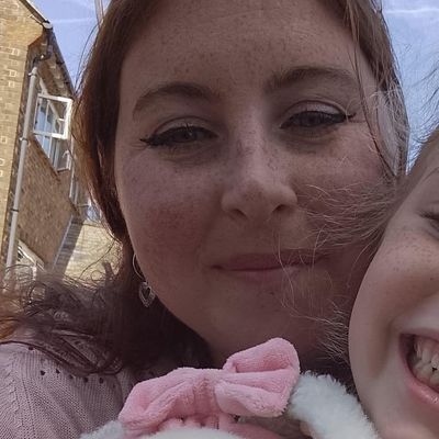 Laura, 38
