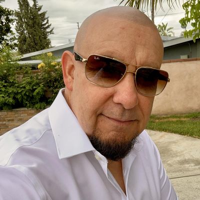 Francisco, 54