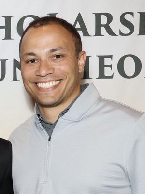 Dom, 37