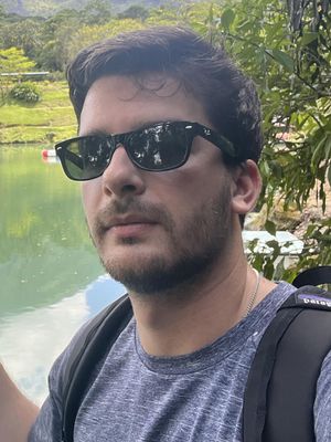 Andrew, 27