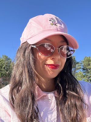 Ashley, 30