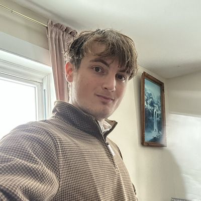 Tristan, 25