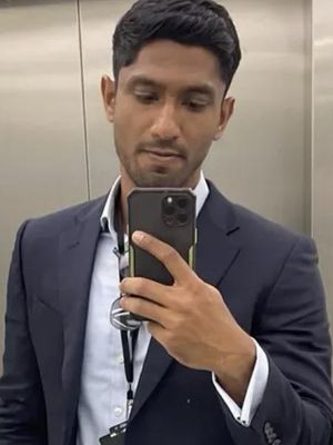 Russel, 33