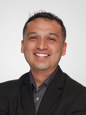 Miguel, 31