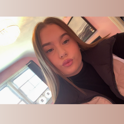 Makayla, 24
