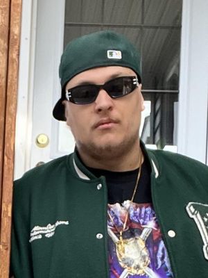 Chris, 29
