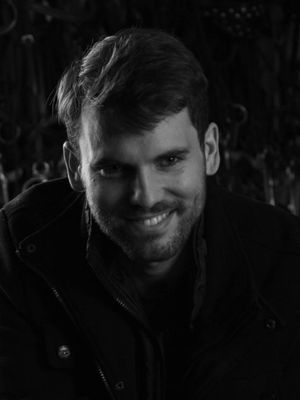 Mark, 28