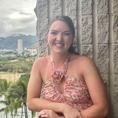 Tess, 27