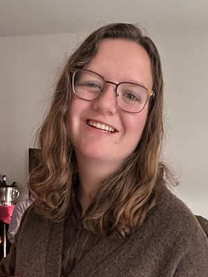 Emily, 25