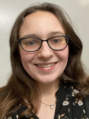 Amber, 30