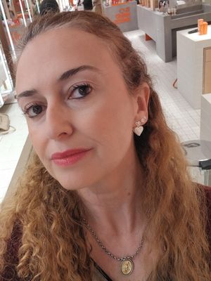 Elaine, 51