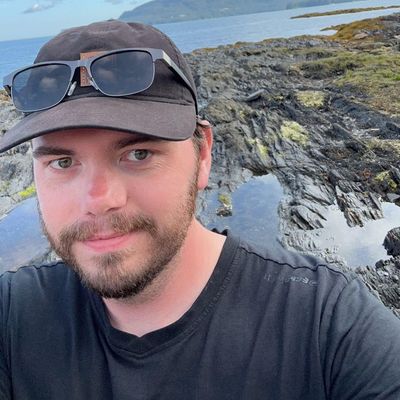Josh, 33