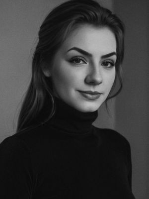 Ticiane, 27