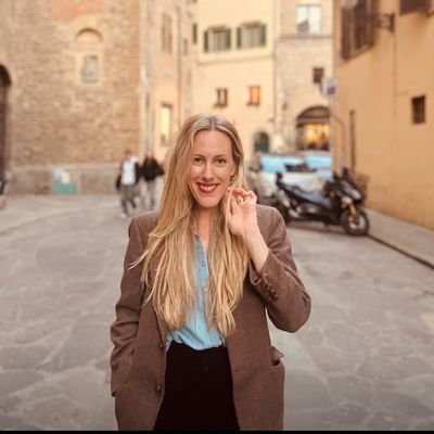 Sadie, 36