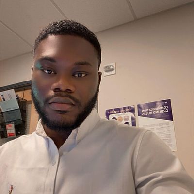 Theo, 27