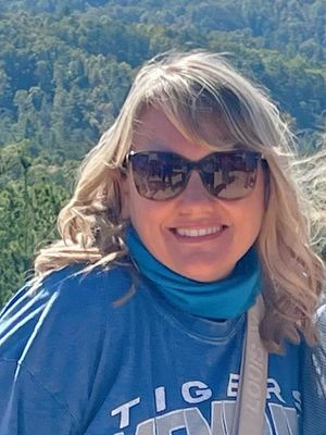 Erin, 47