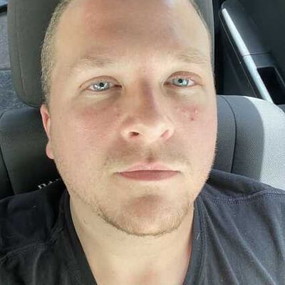 Russ, 43